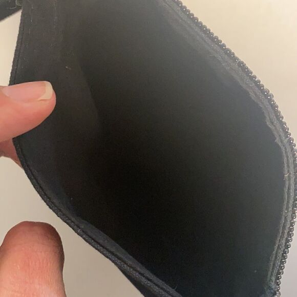 Circus SAM EDELMAN Mini handbag beaded pouch sack zebra pearl black white NWT - Picture 3 of 4